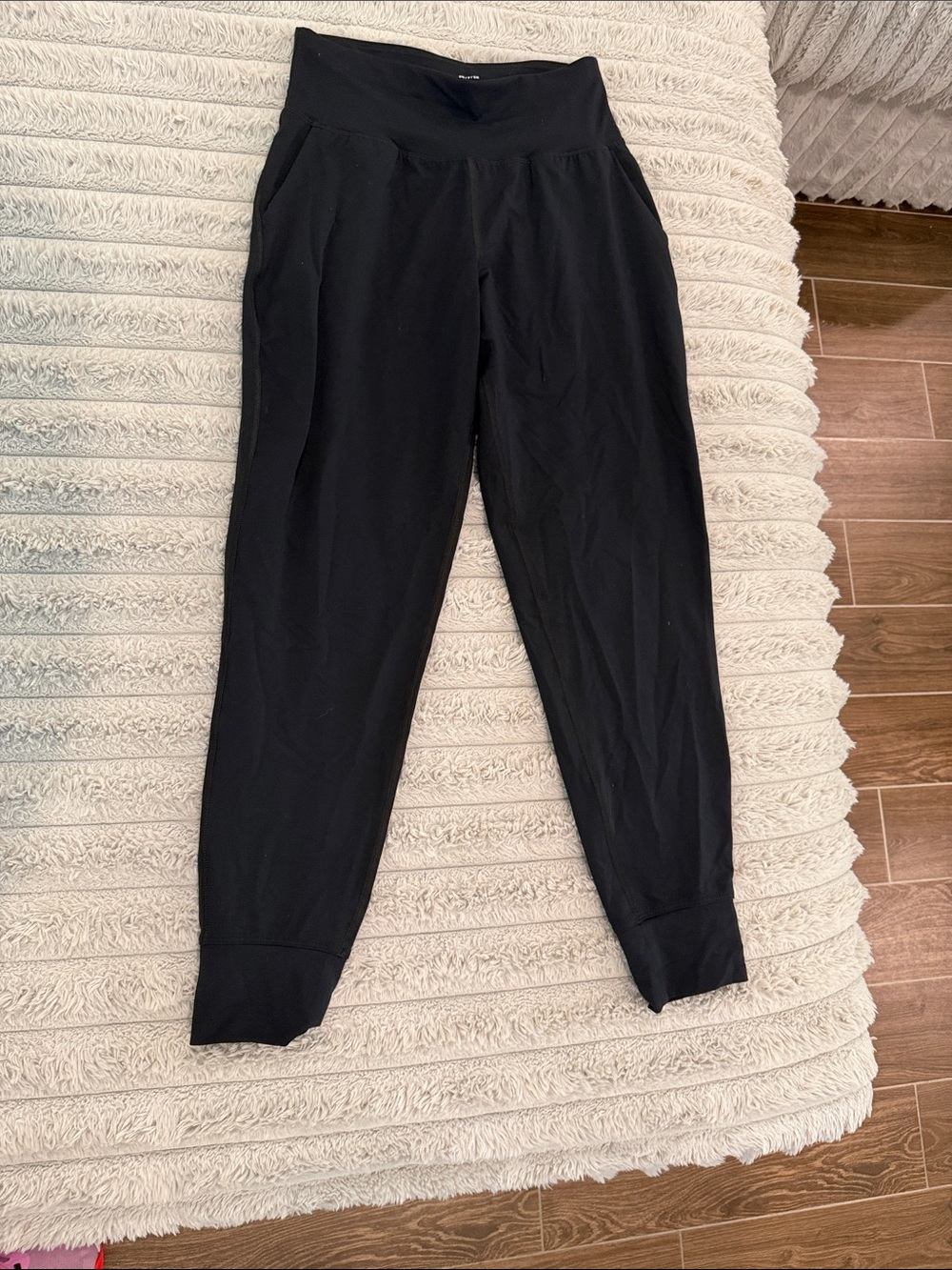 Under Armour Women's Black High-Waist Jogger Pants